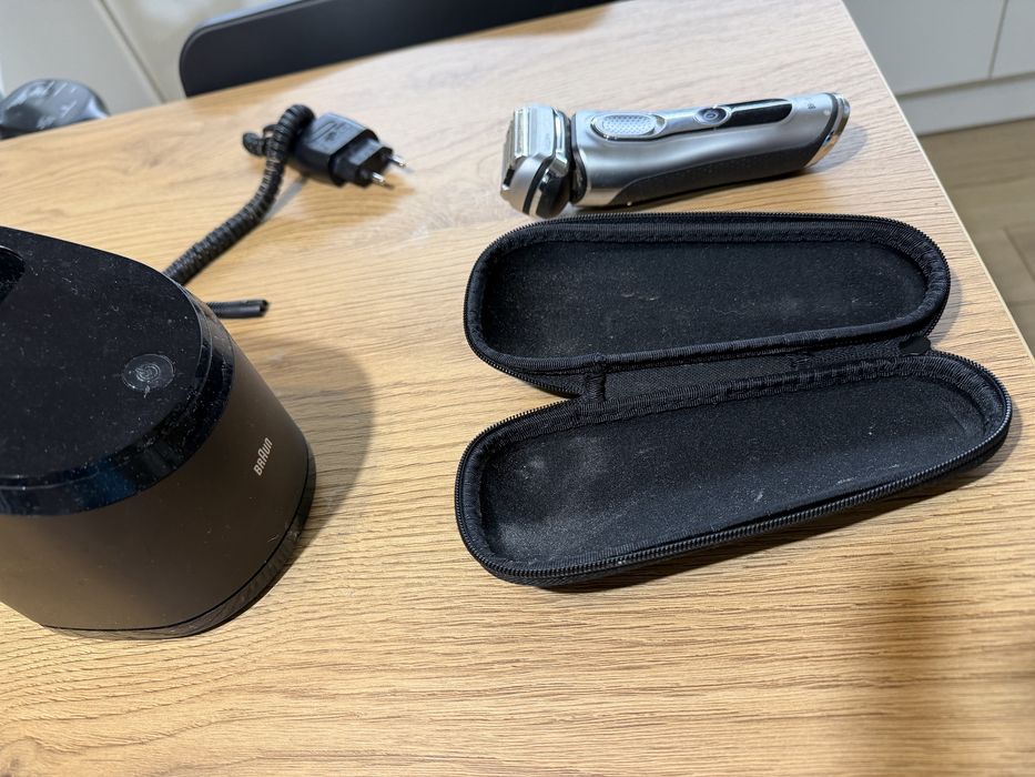 Golarka Braun Series 9