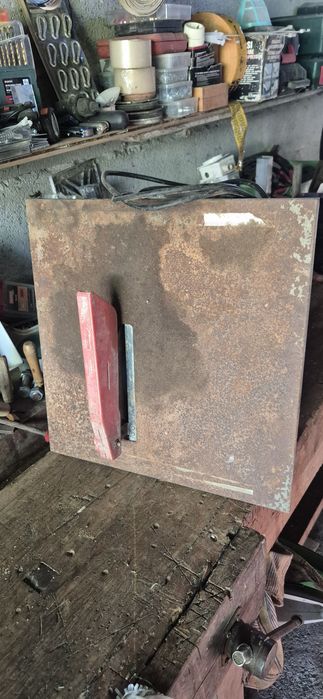 Vendo várias máquinas ferramentas usadas