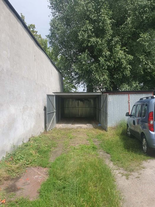 Garaż 15 m² Bielawy – Chodkiewicza, 3 zabezpieczenia, miejsce na 2 auta