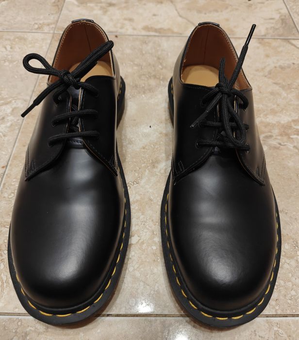 Чоловіче взуття Dr. Martens