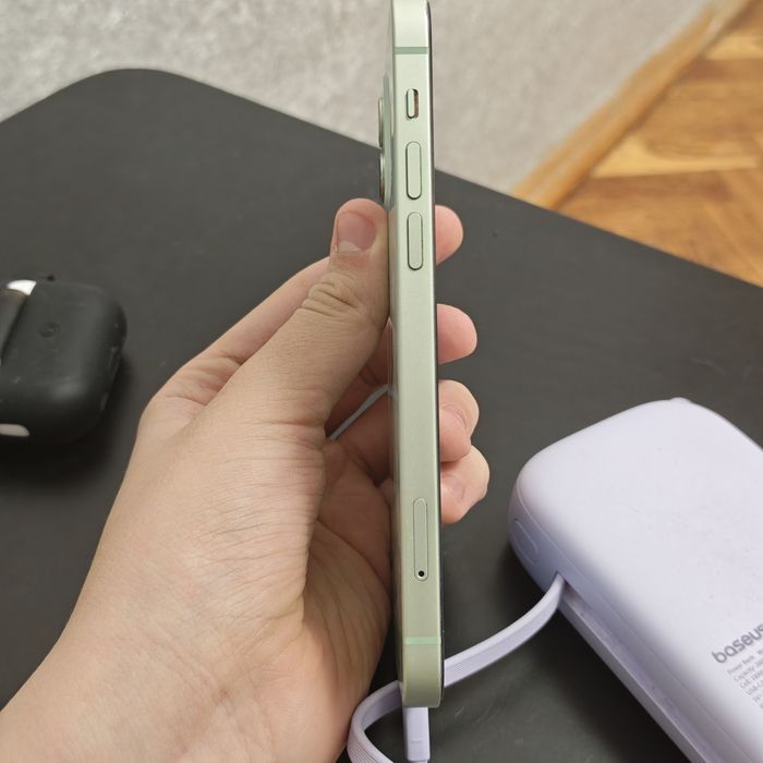 Продам айфон 12 у чудовому стані