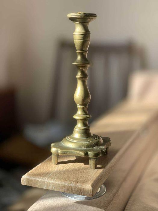 Античний латунний свічник