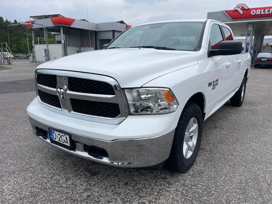 Dodge RAM V8 5.7 Hemi 4x4 Long bezwypadkowy Kanada 86000 km