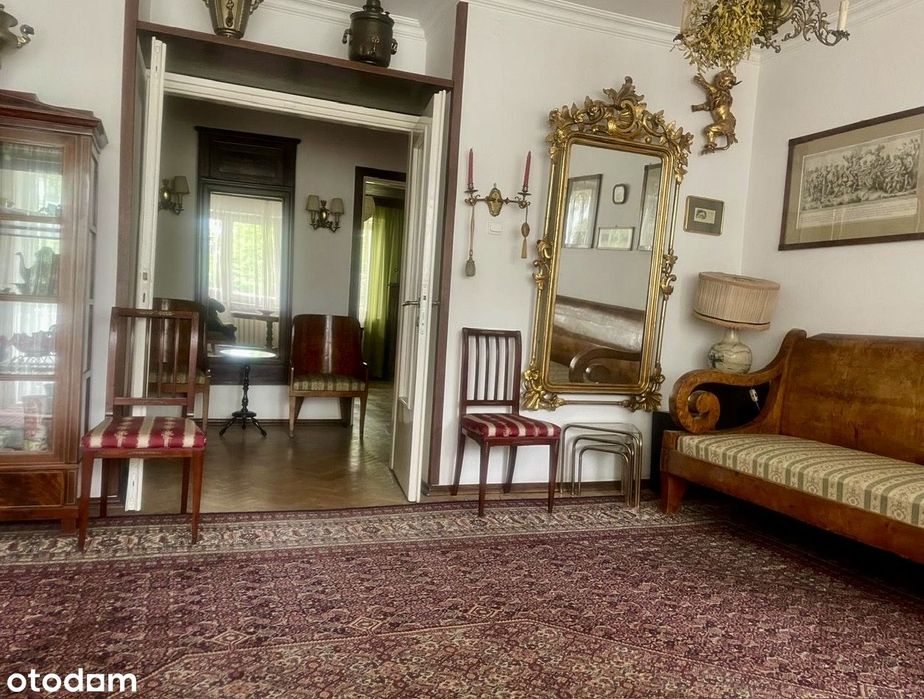 4 pokoje w kameralnym budynku. Dwustronne. Balkon