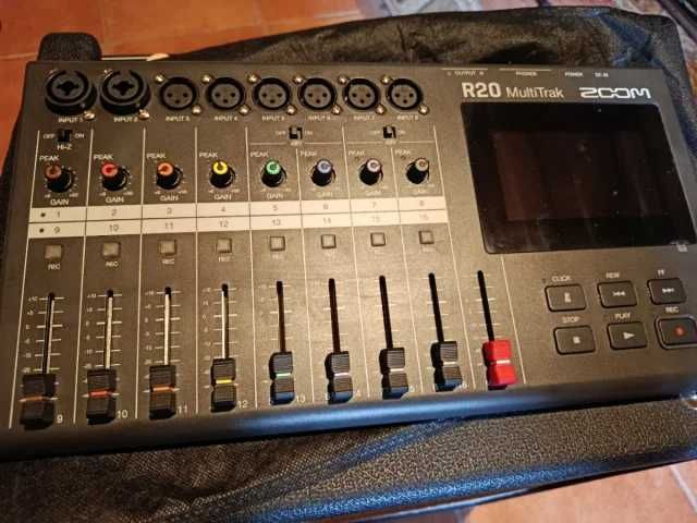 Mesa Gravação Zoom R20