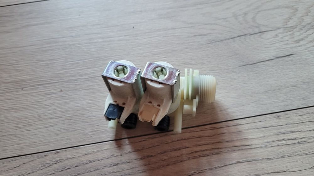 Pompka wody do pralki Hotpoint ariston WMD722