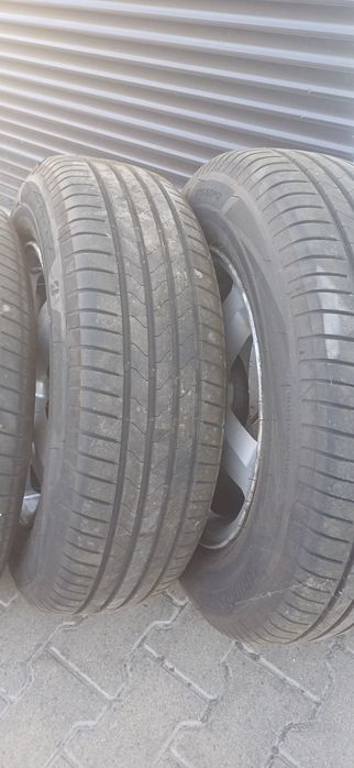 Opony 235/65R17  4szt