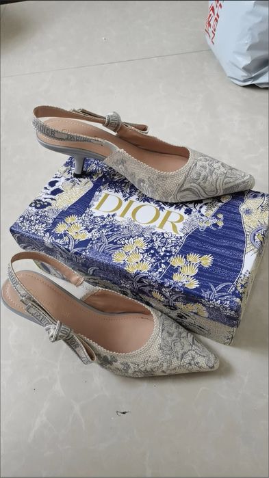 Туфлі-слінгбеки Christian Dior