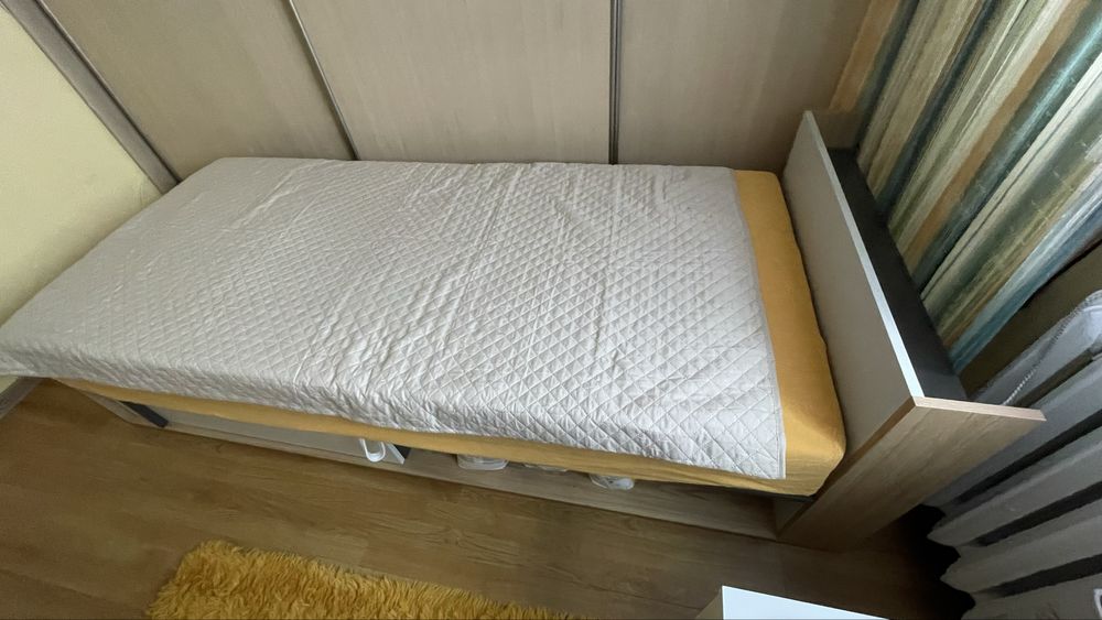 Łóżko młodzieżowe
