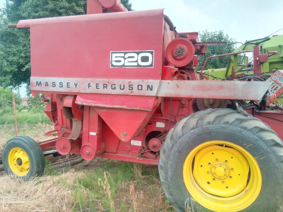 Części do kombajnu Massey Ferguson 520,5300