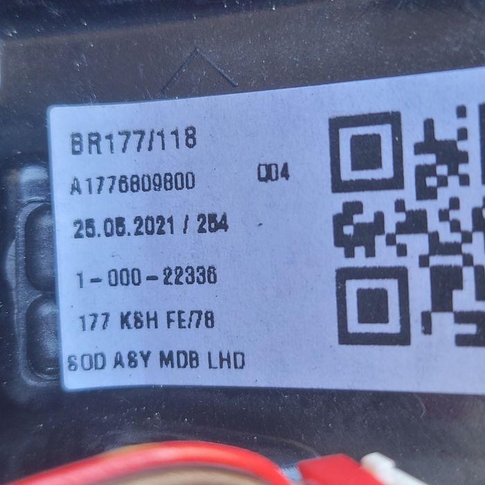 Panel nawiewu z przyciskiem start stop Mercedes A klasa AMG A177