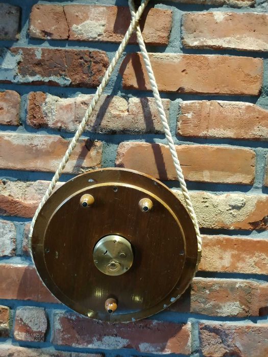 Stary zegar wiszący