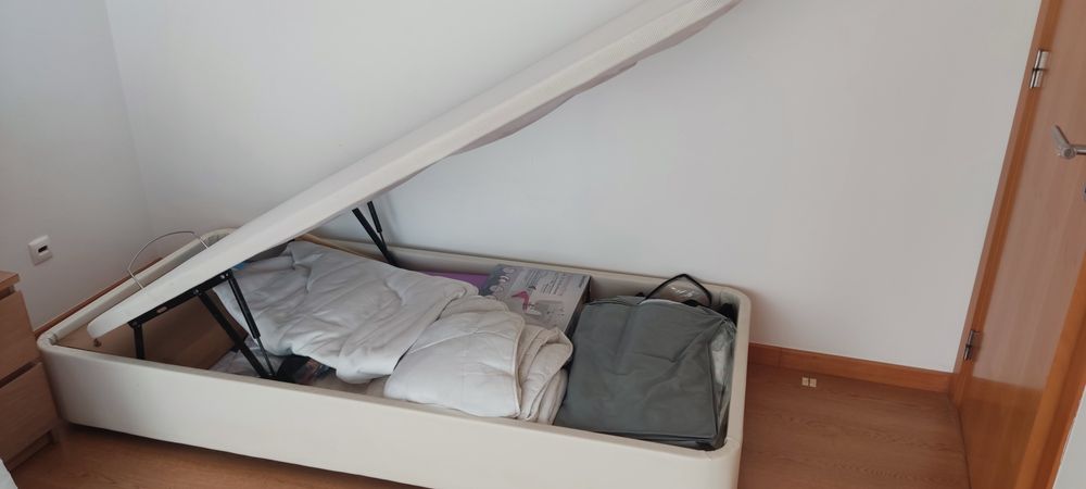 Estrutura de Cama estufada com arrumação - individual 200cm x 90 cm