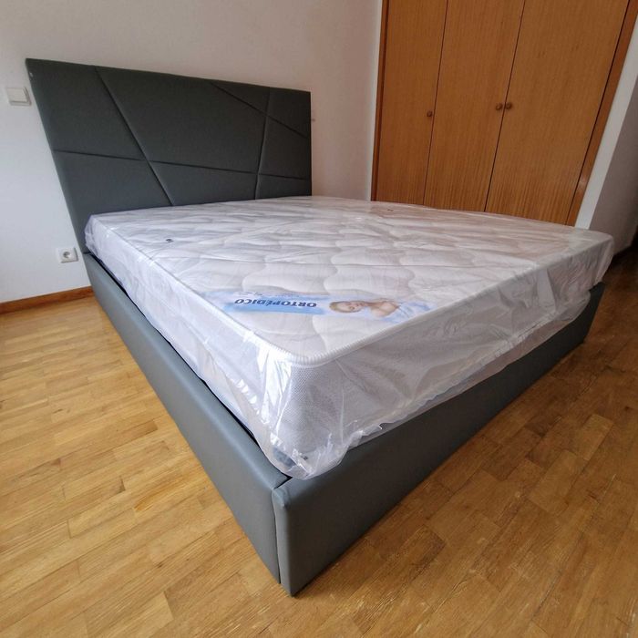 Camas De Casal Estofadas ALTA GAMA - MODELO RISCAS - Top de Gama 190x140m Estrado Incluído!!