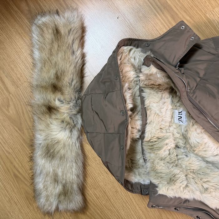 Зимова тепла куртка Zara