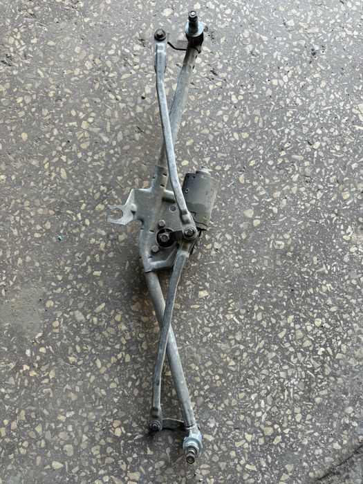 Моторчик заднего дворника passat b3 трапеция пассат б3