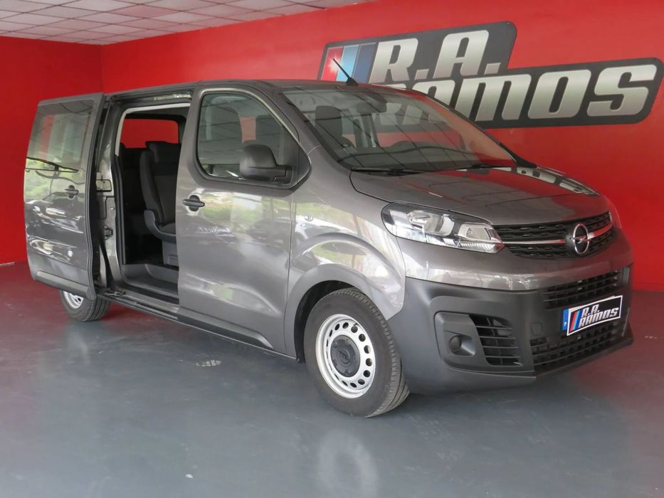 Opel Vivaro 1.5 CDTi L2H1 Essentia Inc