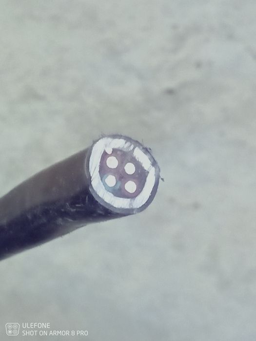 Kabel- 32 m - 4x2,5 mm2 + 1x1,0 mm2 w powłoce ołowianej