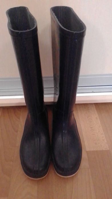 Гумові чоботи з утеплювачем нові