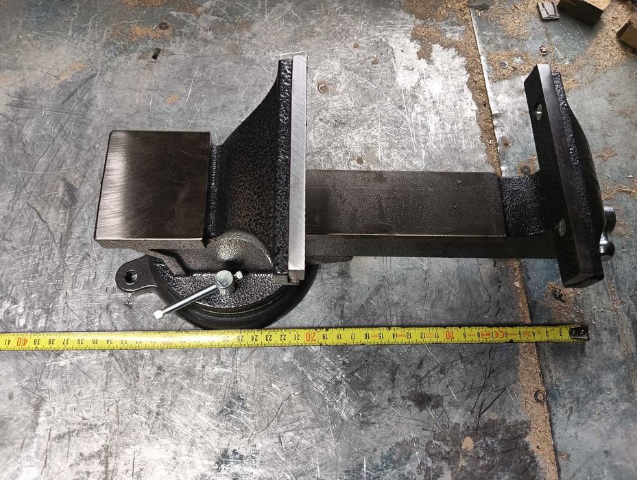 Imadło szczęki 120mm ślusarski obrotowe do komórki , piwnicy itp.