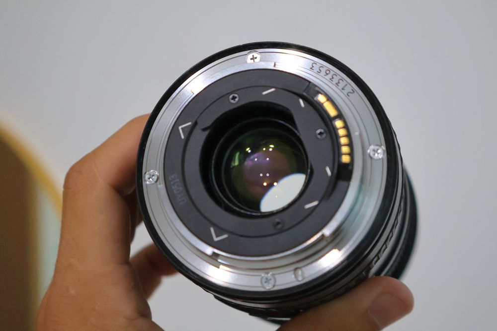 Canon EF 17-40mm F/1.4 L USM