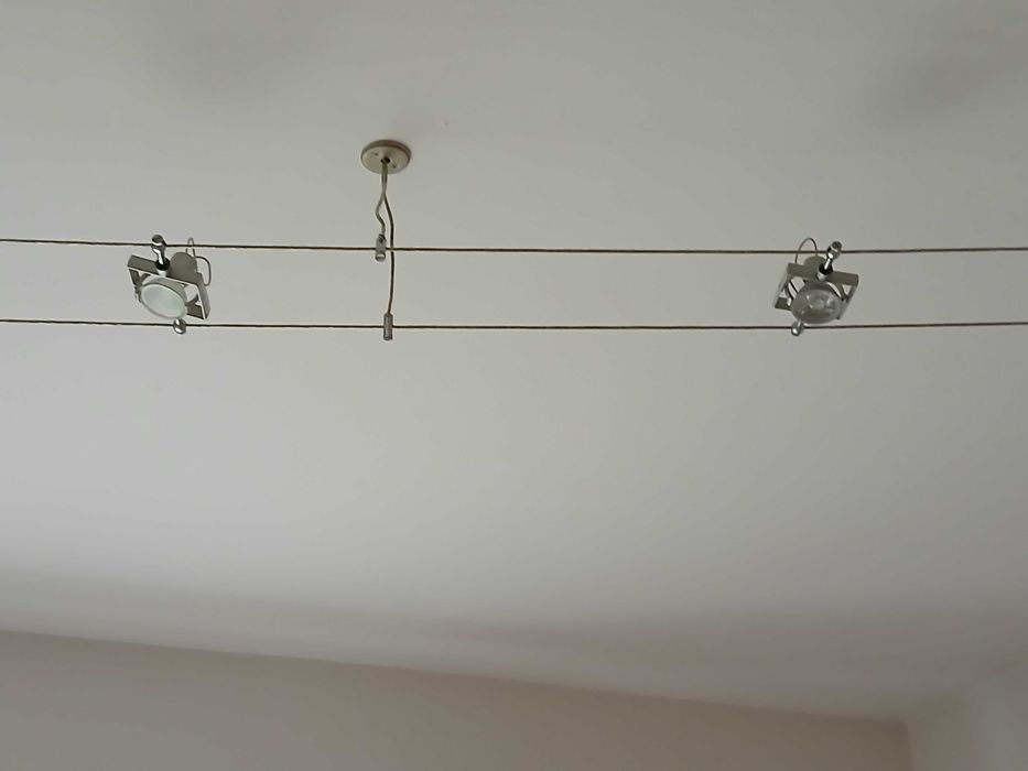 Halogeny sufitowe na metalowej lince PULLMAN