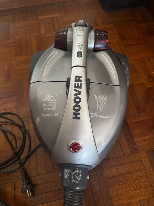 Aspirador Hoover Freespace Evo 2000W - Para Peças ou Reparação