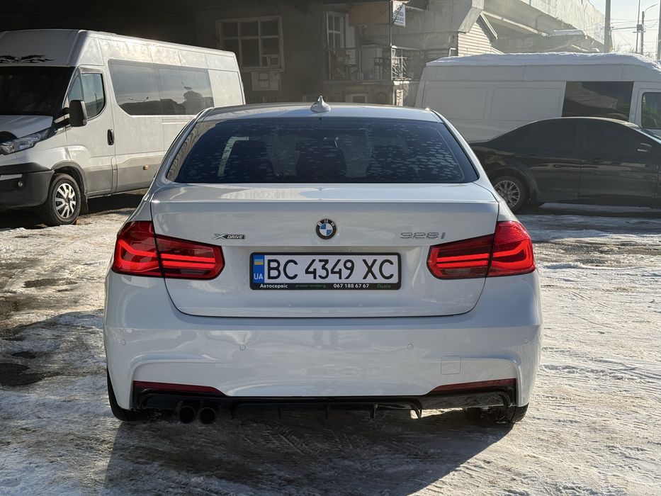 BMW 3 Series G30(FL) 2015