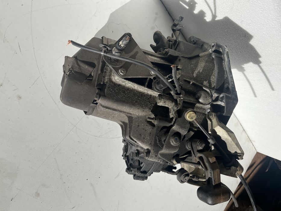 Caixa velocidades peugeot 307 1.4 gasolina Ano 2005