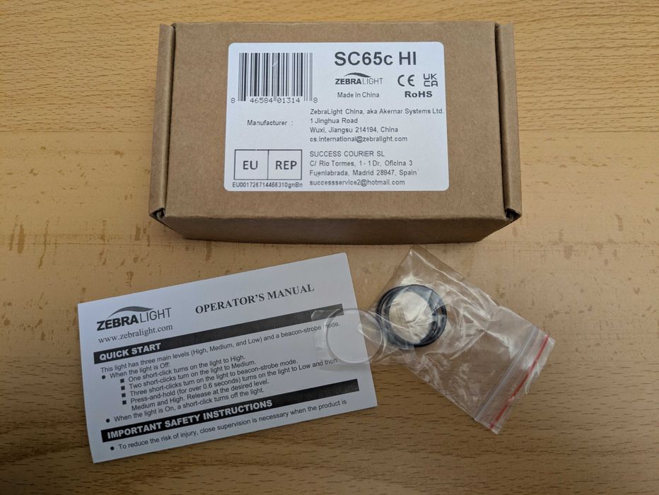 Lanterna Zebralight SC65c HI Bateria lítio 18650