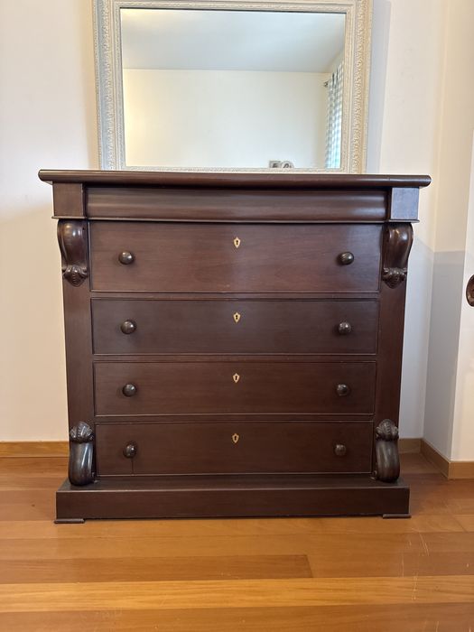 Cómoda vintage antiga