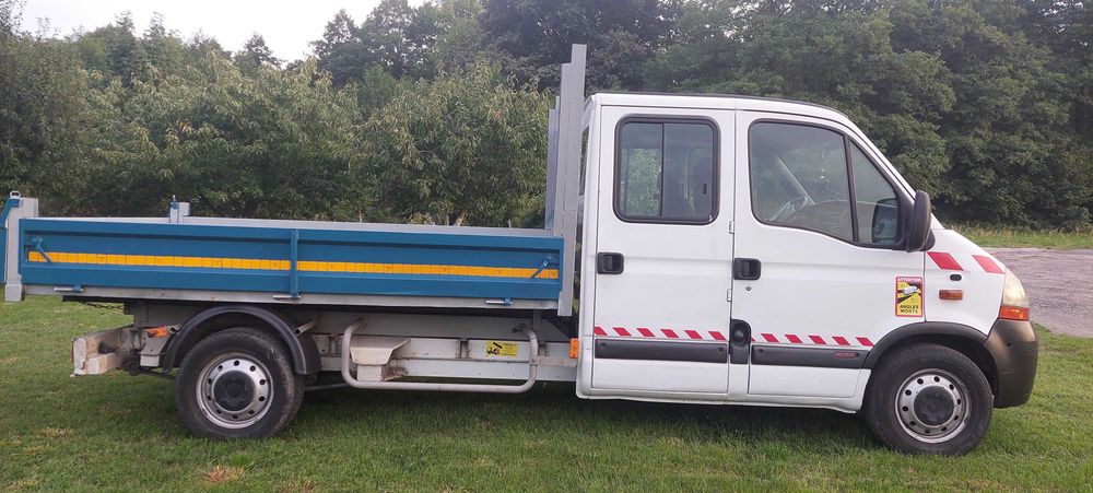 Sprzedam wywrotkę RENAULT MASTER 2005r.