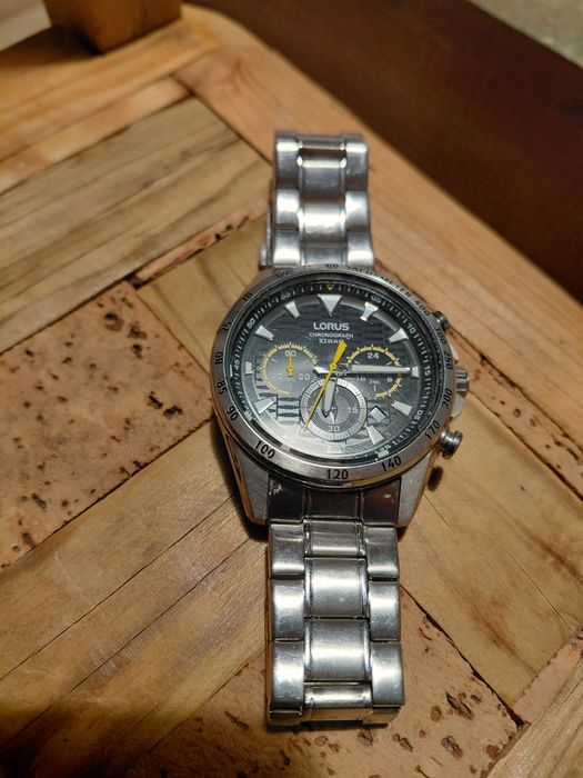 Relógio Lorus Chronograph 10 BAR – Excelente Funcionamento
