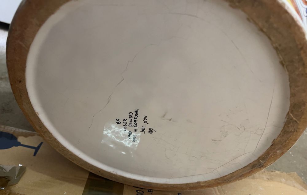 Vaso com pintura estilo século XVII