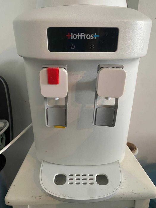 кулер HotFrost D65E + 3 пляшки води