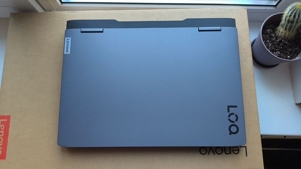 Ігровий ноутбук Lenovo LOQ 15IRH8 i7-13620H / RTX 4050 6G / 16GB DDR5