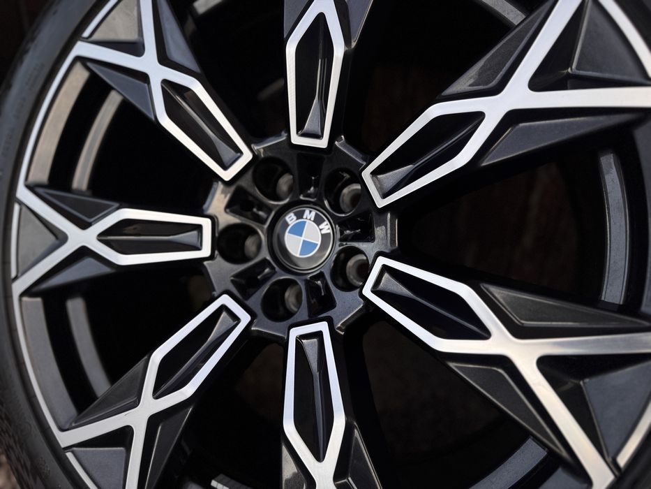 Felgi Koła 20 BMW Oryginał G70 Seria 7 Opony Continental