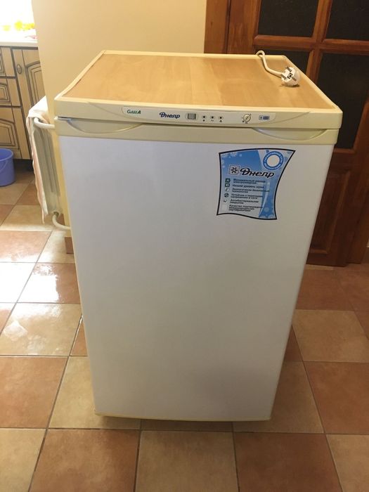 Продам морозильну камеру