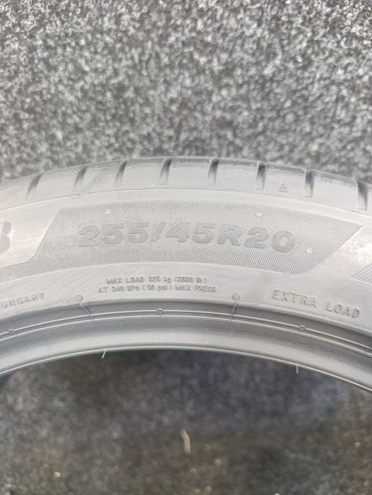 Шини 255/45R20 Bridgestone