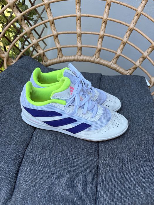 Buty do pilki noznej, halowki roz 35,5 Adidas Predator