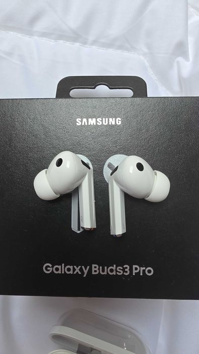 Samsung Galaxy Buds 3 Pro - Branco - Excelente estado