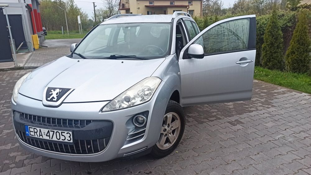 SUV Peugeot 4007 4×4  2.2 HDI