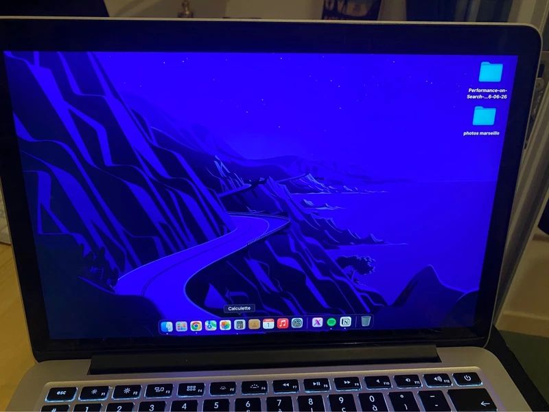 Apple MacBook Pro Retina 13 polegadas 2015 com Carregador