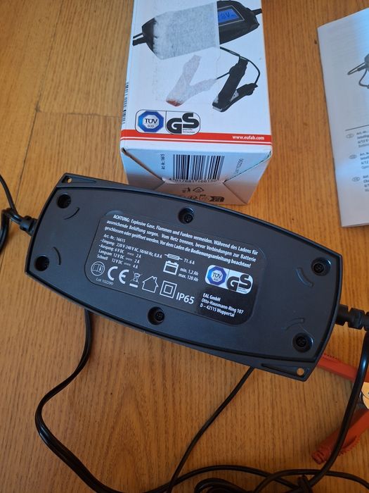 Prostownik automatyczny 6/12V 4A  Eufab powystawowy