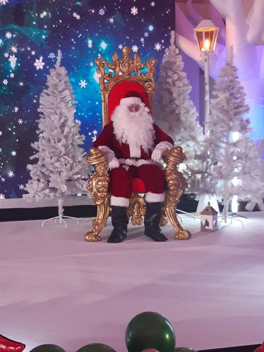 Atrakcje na Wigilię Firmową warsztaty, fotobudka Ai,  wizyta grincha