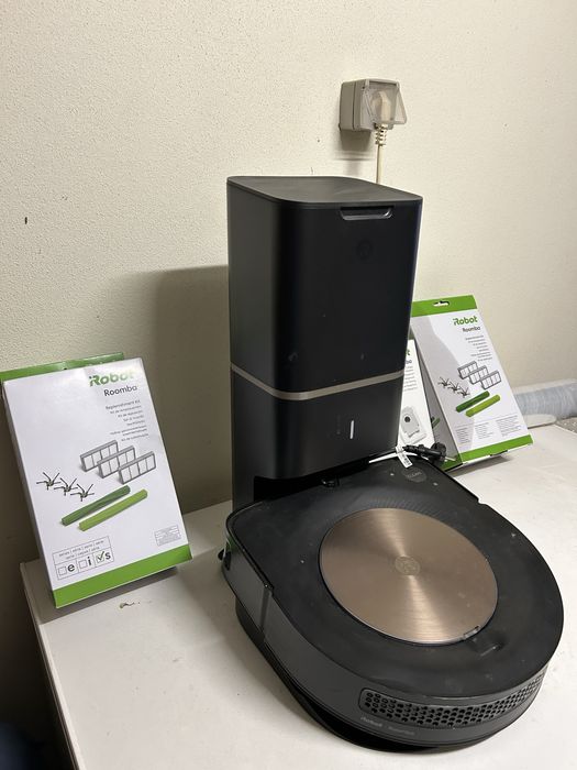 Aspirador iRobot Roomba S9+