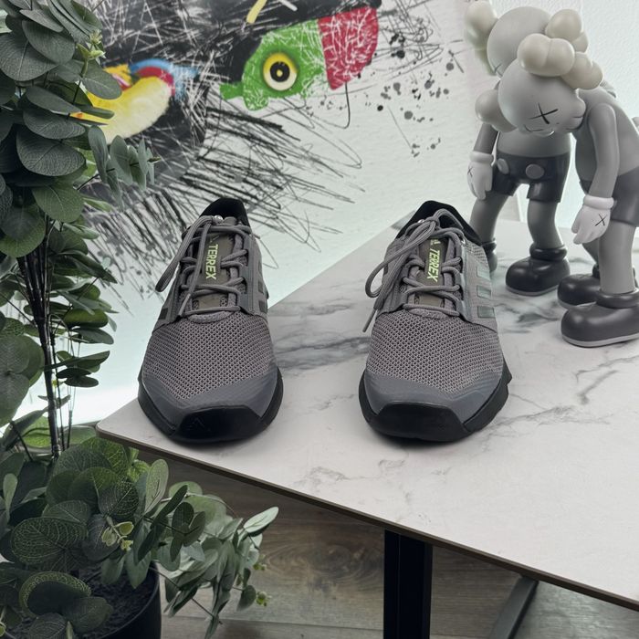 Кросівки Adidas Terrex 43 розмір Е5578