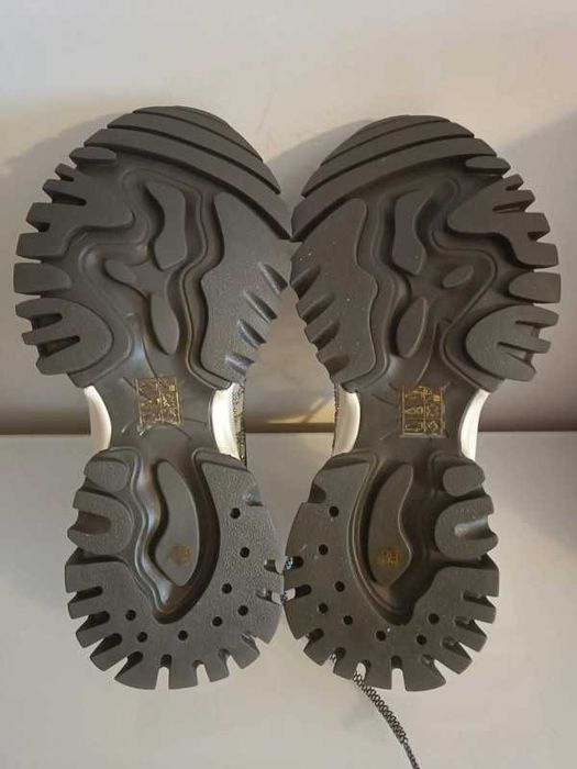 Sapatilhas prateadas com brilhos EXÉ, n.º 39 - NOVAS