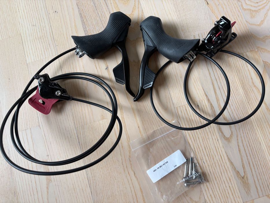 SRAM Rival eTap AXS HRD 12s – klamkomanetki + hamulce komplet
