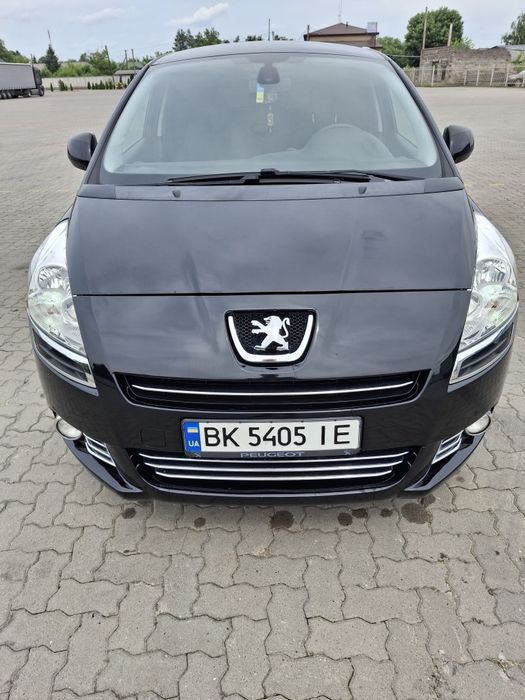 PEUGEOT 5008 продам